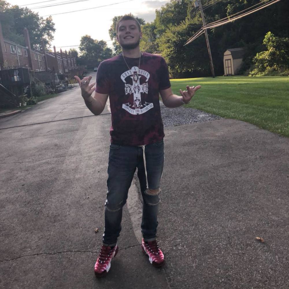 Meet your Posher, Chris